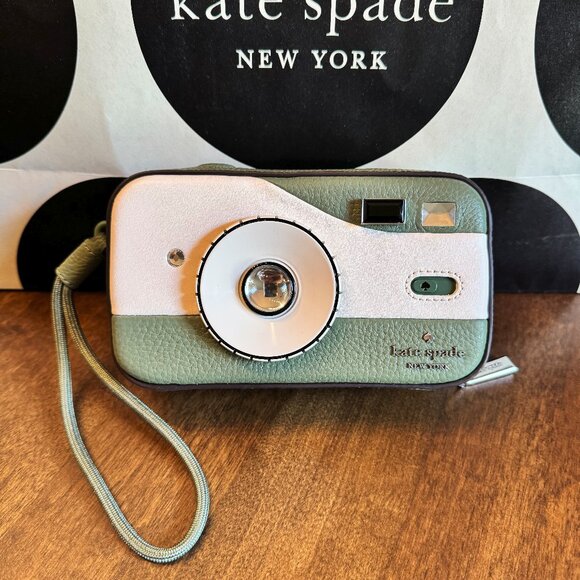 NEW Kate Spade New York Picture This 3D Camera Wristlet Clutch KL917 - Picture 1 of 7